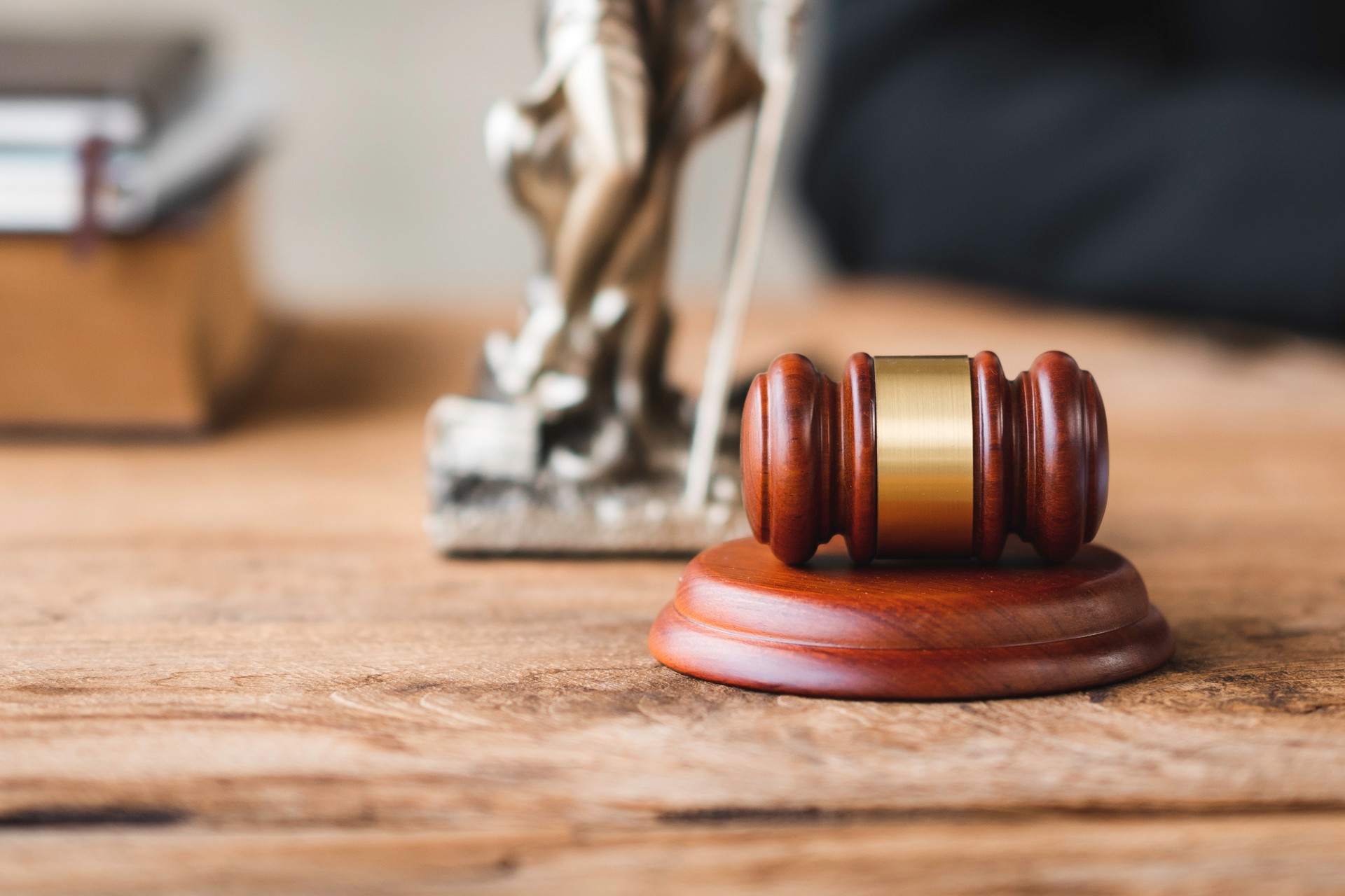 Procédure de recouvrement judiciaire à Orléans